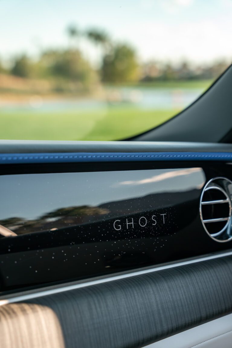 Rolls-Royce Drive Ghost